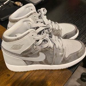 Jordan 1 retro all star (2016) 
WOLF GREY/METALLIC SILVER/WHITE